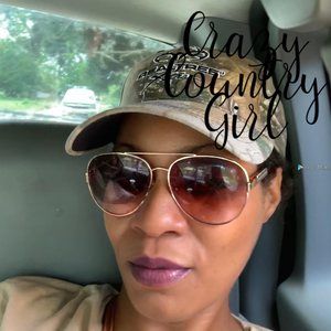 Meet your Posher, Queenkrystal